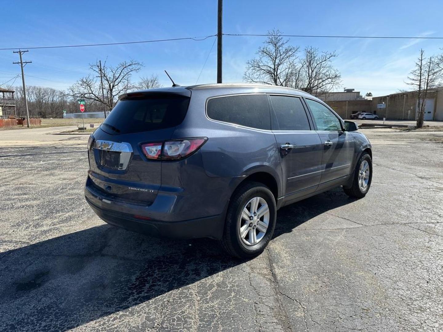 2014 BLUE CHEVROLET TRAVERSE LT (1GNKRGKD9EJ) with an 3.6L engine, Automatic transmission, located at 1708 Broadway, Rockford, IL, 61104, (815) 397-5010, 42.252522, -89.069359 - Photo#2