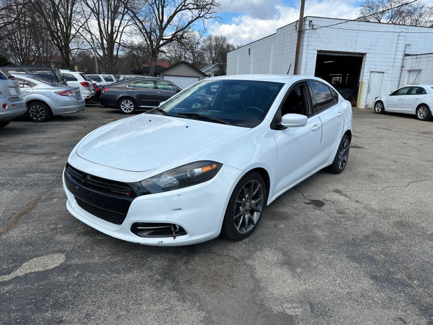 2013 WHITE DODGE DART SXT (1C3CDFBA3DD) with an 2.0L engine, Automatic transmission, located at 1708 Broadway, Rockford, IL, 61104, (815) 397-5010, 42.252522, -89.069359- Photo#0