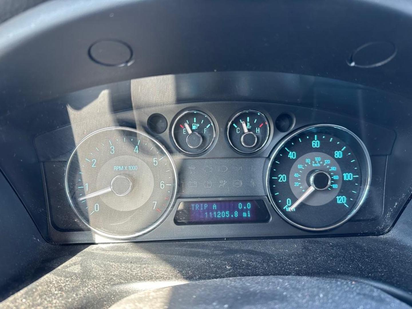 2009 WHITE FORD FLEX SEL (2FMEK62C89B) with an 3.5L engine, Automatic transmission, located at 1708 Broadway, Rockford, IL, 61104, (815) 397-5010, 42.252522, -89.069359 - Photo#9