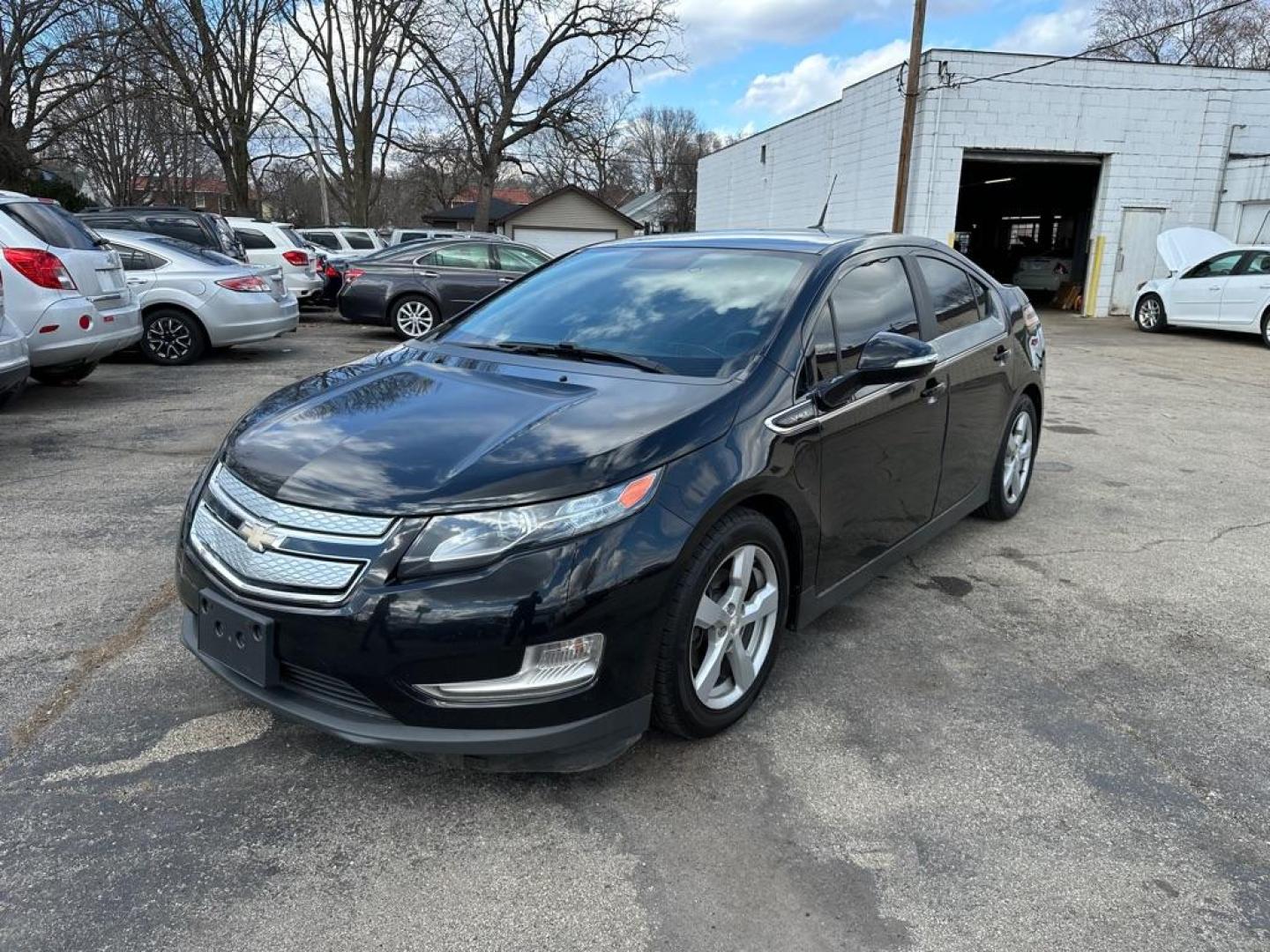 2013 BLACK CHEVROLET VOLT (1G1RB6E4XDU) with an 1.4L engine, Automatic transmission, located at 1708 Broadway, Rockford, IL, 61104, (815) 397-5010, 42.252522, -89.069359 - Photo#0