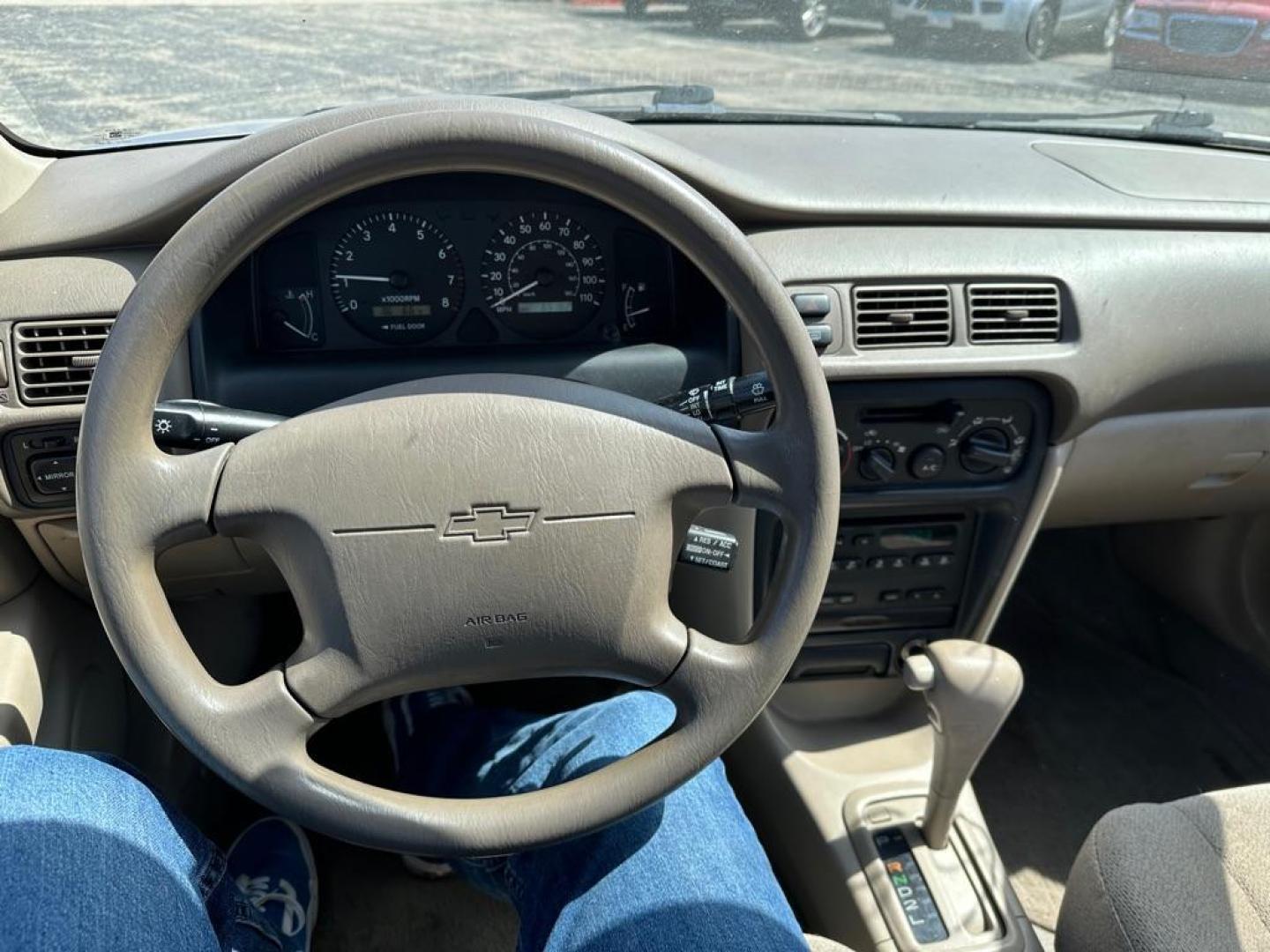 2000 TAN CHEVROLET GEO PRIZM BASE (1Y1SK5488YZ) with an 1.8L engine, Automatic transmission, located at 1708 Broadway, Rockford, IL, 61104, (815) 397-5010, 42.252522, -89.069359 - Photo#10