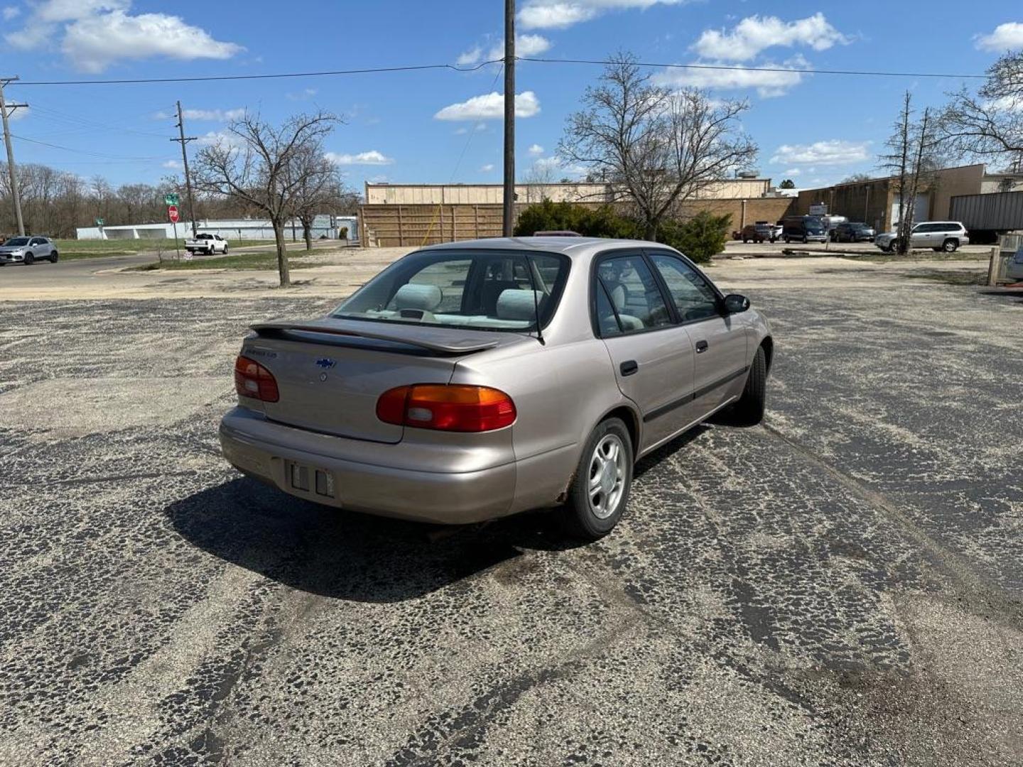 2000 TAN CHEVROLET GEO PRIZM BASE (1Y1SK5488YZ) with an 1.8L engine, Automatic transmission, located at 1708 Broadway, Rockford, IL, 61104, (815) 397-5010, 42.252522, -89.069359 - Photo#3