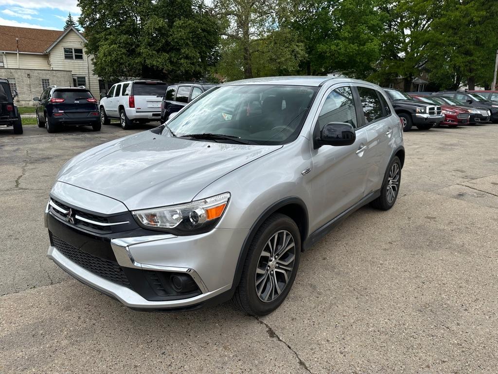 photo of 2018 MITSUBISHI OUTLANDER SPORT ES