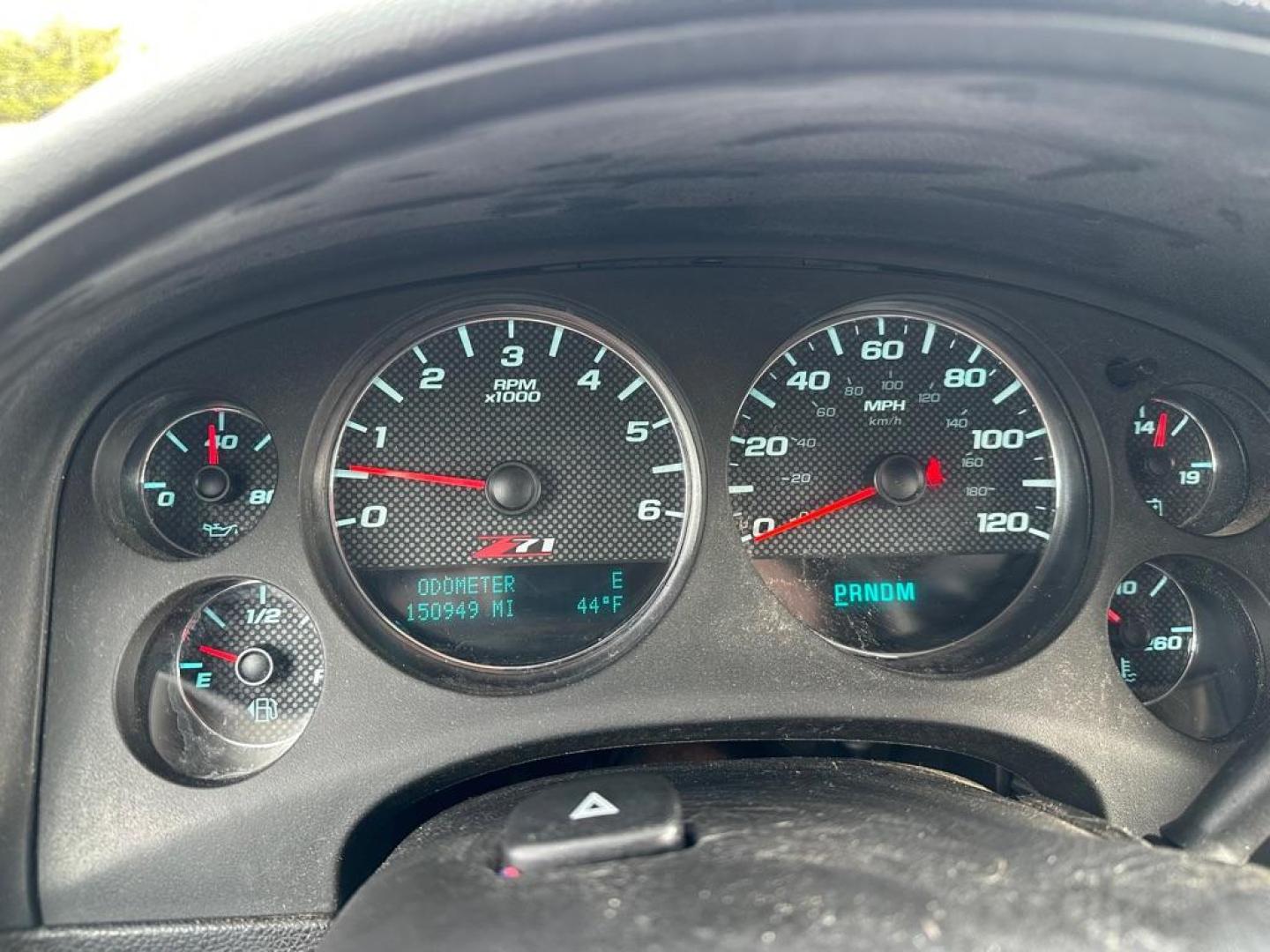 2010 BLACK CHEVROLET AVALANCHE LT (3GNNCFE07AG) with an 5.3L engine, Automatic transmission, located at 1708 Broadway, Rockford, IL, 61104, (815) 397-5010, 42.252522, -89.069359 - Photo#7