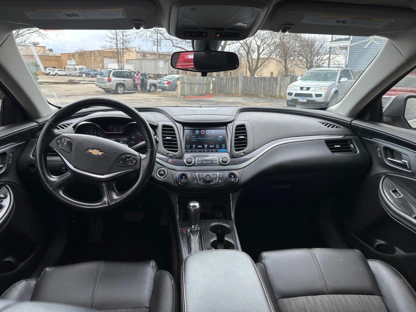 2019 SILVER CHEVROLET IMPALA LT (1G11Z5S34KU) with an 3.6L engine, Automatic transmission, located at 1708 Broadway, Rockford, IL, 61104, (815) 397-5010, 42.252522, -89.069359 - Photo#5