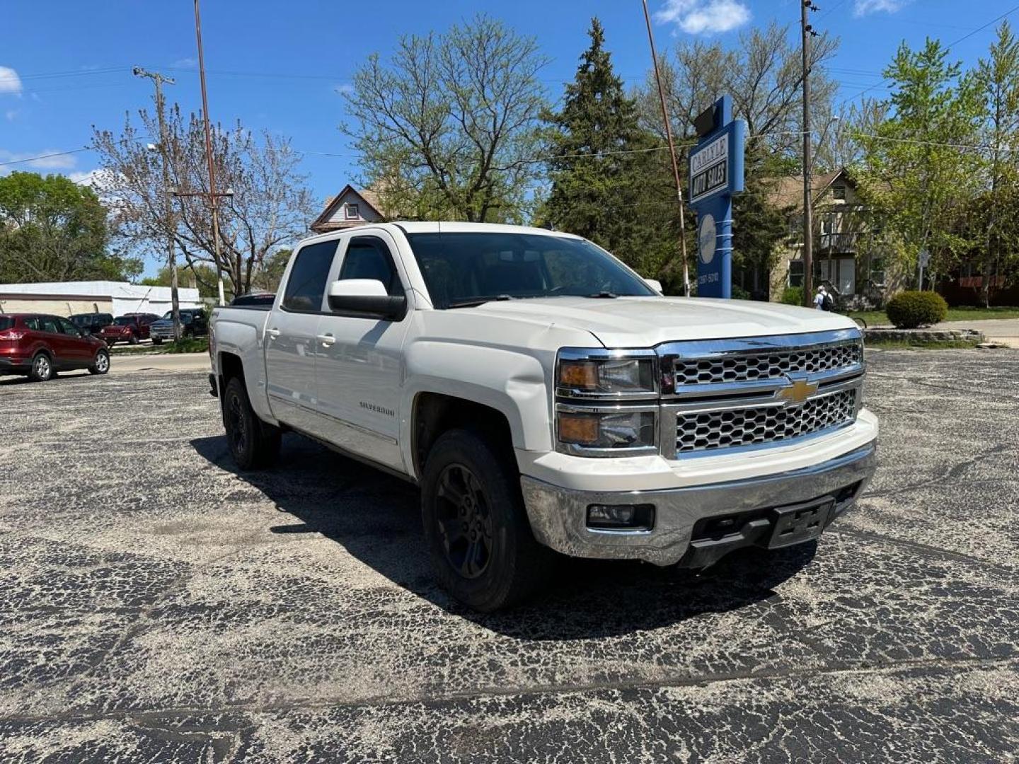2014 WHITE CHEVROLET SILVERADO 1500 LT (3GCUKREC9EG) with an 5.3L engine, Automatic transmission, located at 1708 Broadway, Rockford, IL, 61104, (815) 397-5010, 42.252522, -89.069359 - Photo#1
