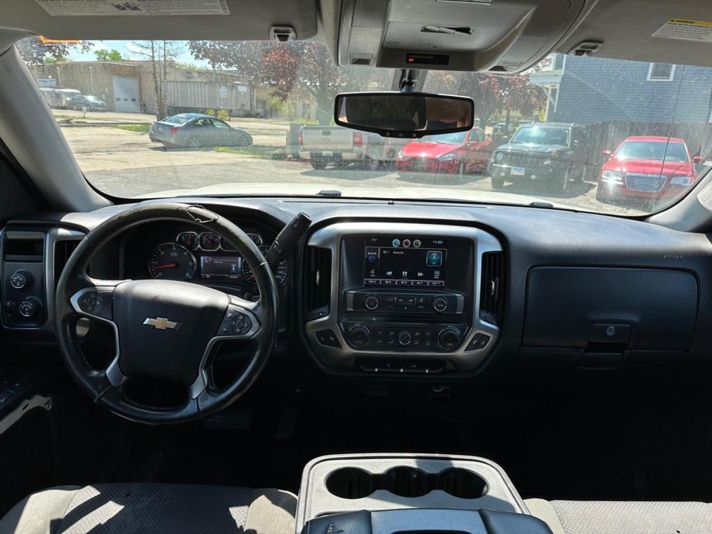 2014 WHITE CHEVROLET SILVERADO 1500 LT (3GCUKREC9EG) with an 5.3L engine, Automatic transmission, located at 1708 Broadway, Rockford, IL, 61104, (815) 397-5010, 42.252522, -89.069359 - Photo#6