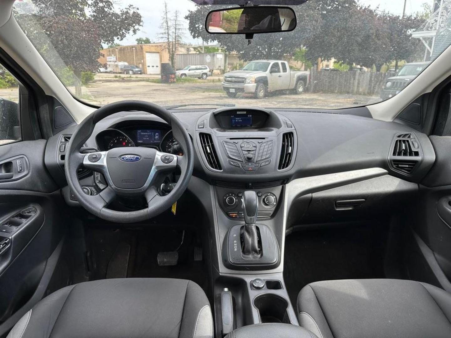 2015 ORANGE FORD ESCAPE S (1FMCU0F76FU) with an 2.5L engine, Automatic transmission, located at 1708 Broadway, Rockford, IL, 61104, (815) 397-5010, 42.252522, -89.069359 - Photo#5