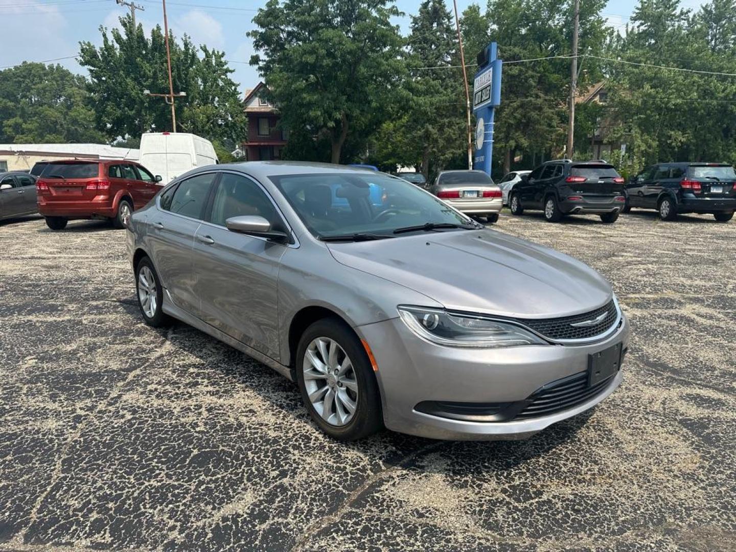 2017 SILVER CHRYSLER 200 LX (1C3CCCFBXHN) with an 2.4L engine, Automatic transmission, located at 1708 Broadway, Rockford, IL, 61104, (815) 397-5010, 42.252522, -89.069359 - Photo#1