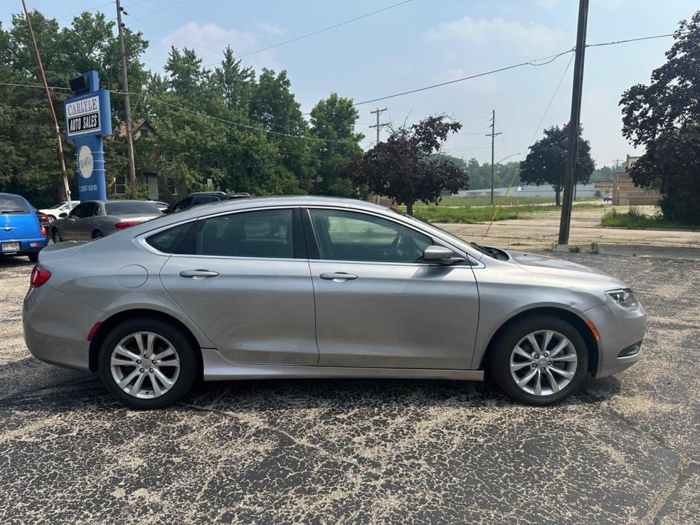 2017 SILVER CHRYSLER 200 LX (1C3CCCFBXHN) with an 2.4L engine, Automatic transmission, located at 1708 Broadway, Rockford, IL, 61104, (815) 397-5010, 42.252522, -89.069359 - Photo#2