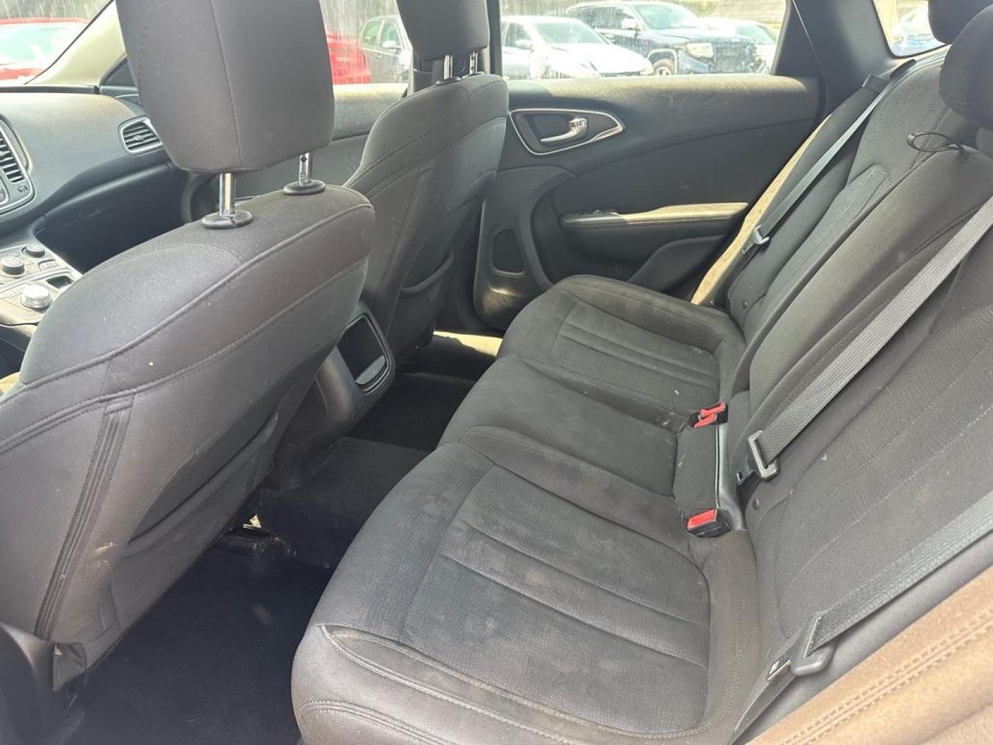 2017 SILVER CHRYSLER 200 LX (1C3CCCFBXHN) with an 2.4L engine, Automatic transmission, located at 1708 Broadway, Rockford, IL, 61104, (815) 397-5010, 42.252522, -89.069359 - Photo#7