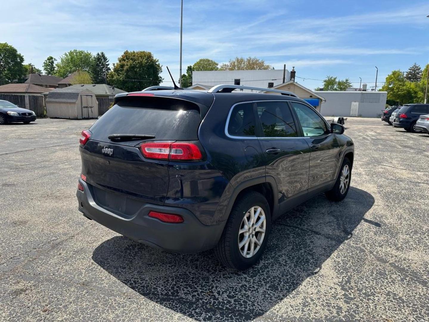 2015 BLUE JEEP CHEROKEE LATITUDE (1C4PJMCB0FW) with an 2.4L engine, Automatic transmission, located at 1708 Broadway, Rockford, IL, 61104, (815) 397-5010, 42.252522, -89.069359 - Photo#2