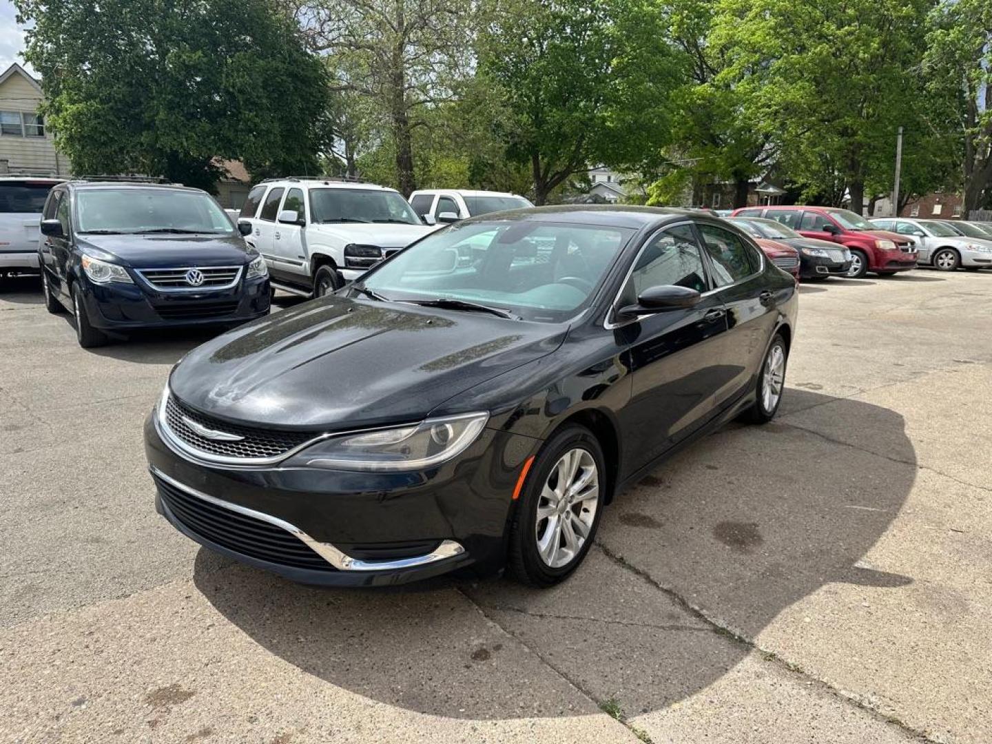 2016 BLACK CHRYSLER 200 LIMITED (1C3CCCAB3GN) with an 2.4L engine, Automatic transmission, located at 1708 Broadway, Rockford, IL, 61104, (815) 397-5010, 42.252522, -89.069359 - Photo#0