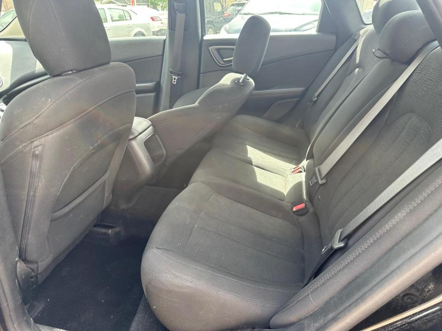 2016 BLACK CHRYSLER 200 LIMITED (1C3CCCAB3GN) with an 2.4L engine, Automatic transmission, located at 1708 Broadway, Rockford, IL, 61104, (815) 397-5010, 42.252522, -89.069359 - Photo#4