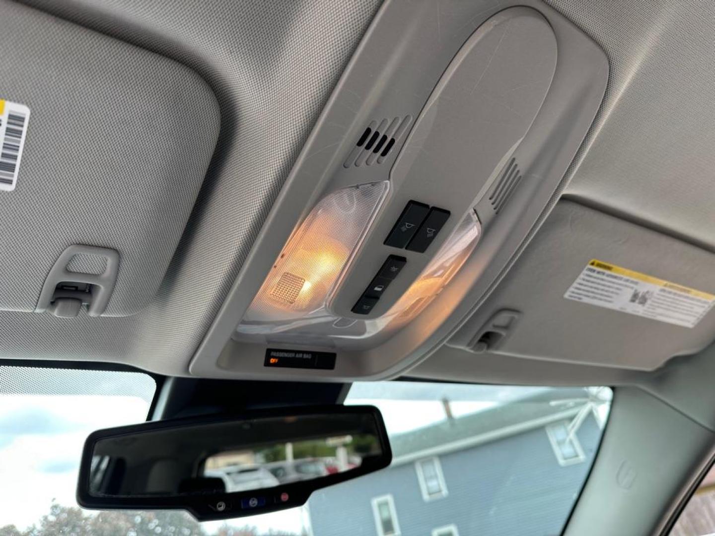 2013 WHITE GMC TERRAIN SLE (2GKALMEK9D6) with an 2.4L engine, Automatic transmission, located at 1708 Broadway, Rockford, IL, 61104, (815) 397-5010, 42.252522, -89.069359 - Photo#10