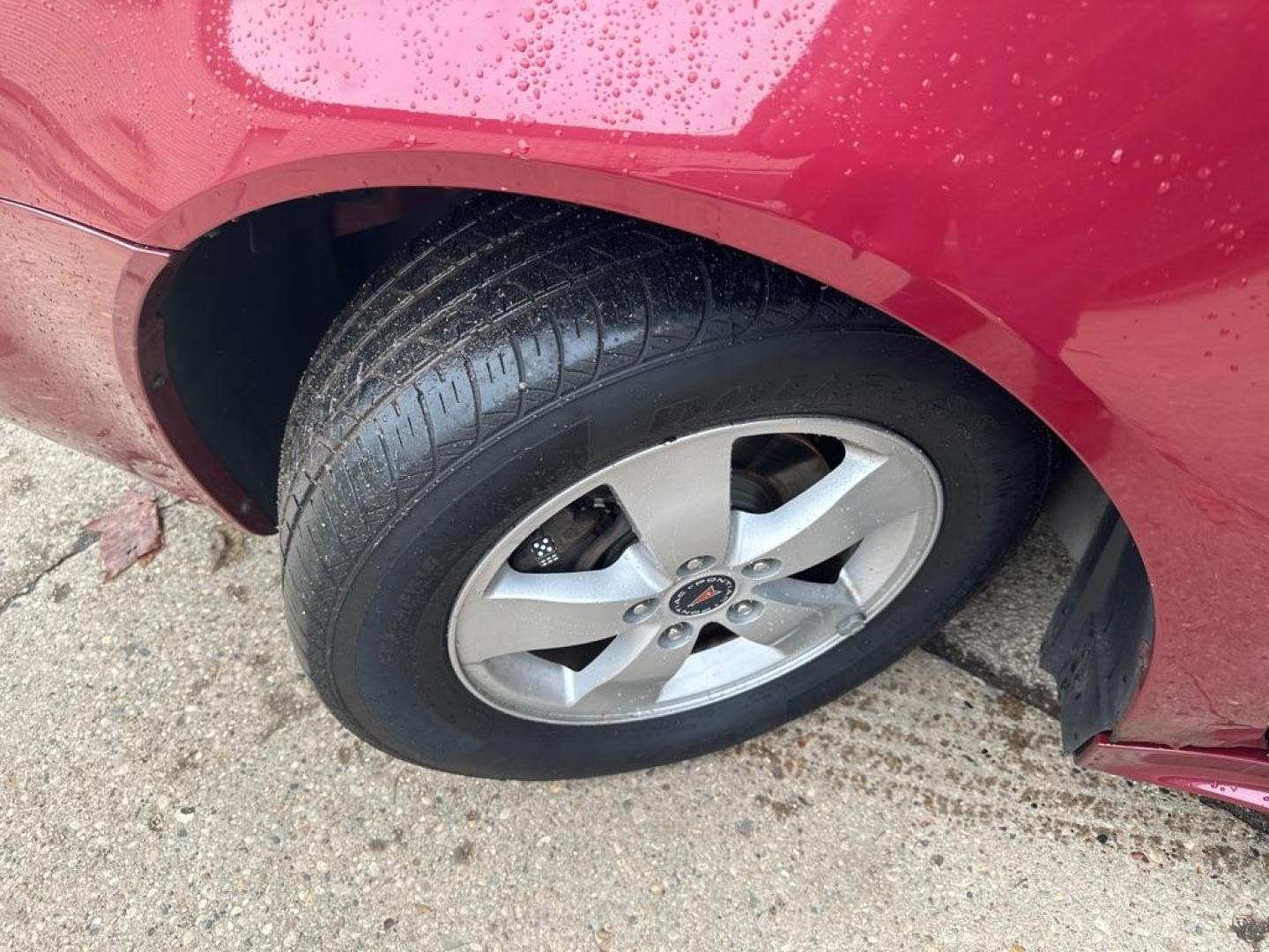 2005 MAROON PONTIAC GRAND PRIX GT (2G2WS522251) with an 3.8L engine, Automatic transmission, located at 1708 Broadway, Rockford, IL, 61104, (815) 397-5010, 42.252522, -89.069359 - Photo#8