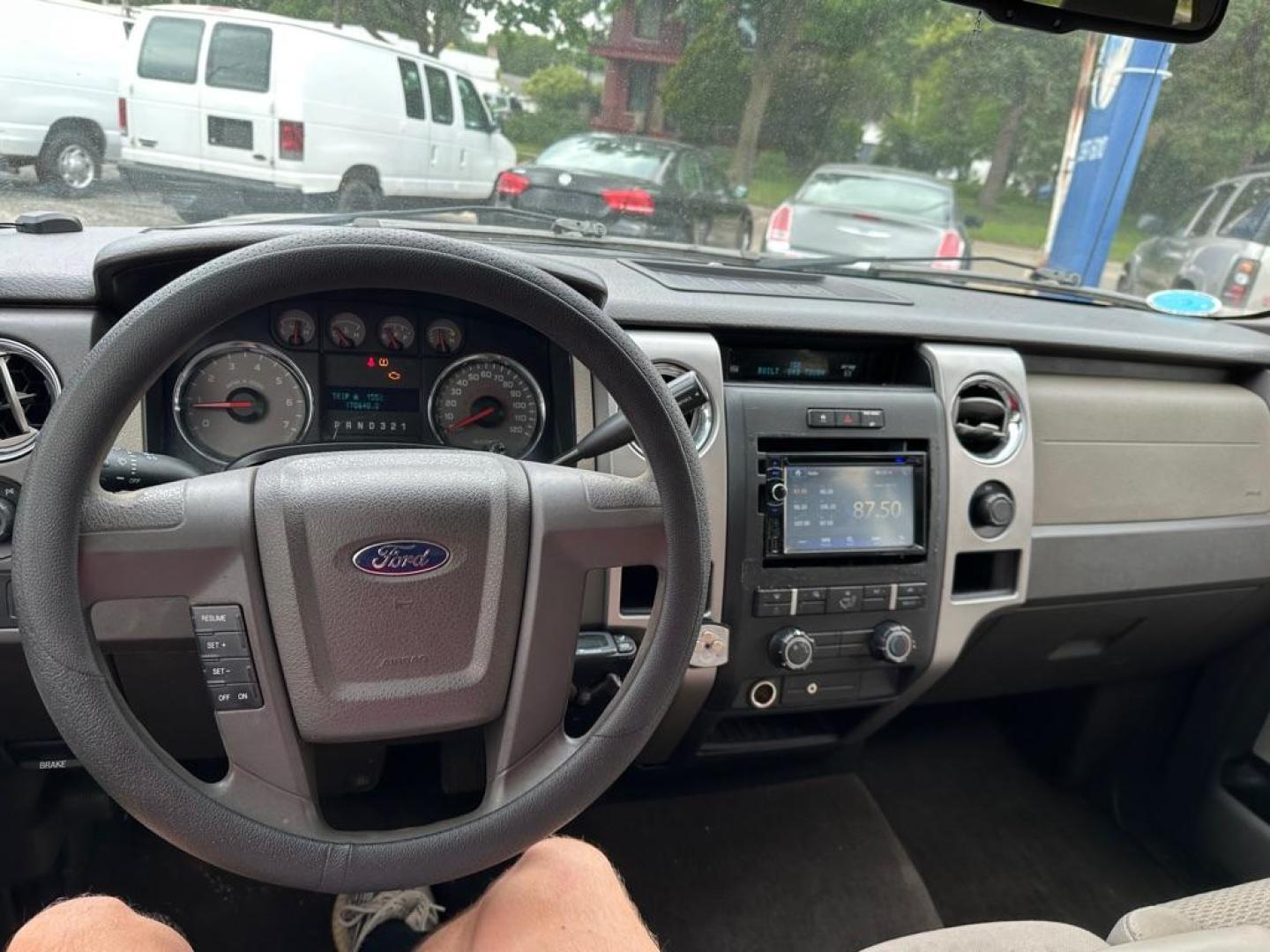 2010 BLACK FORD F150 SUPERCREW (1FTEW1E82AF) with an 4.6L engine, Automatic transmission, located at 1708 Broadway, Rockford, IL, 61104, (815) 397-5010, 42.252522, -89.069359 - Photo#14