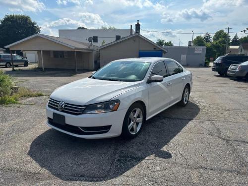 2013 VOLKSWAGEN PASSAT SE