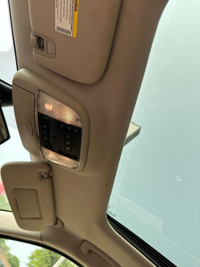 2011 BLUE JEEP GRAND CHEROKEE OVERLAND (1J4RR6GT9BC) with an 5.7L engine, Automatic transmission, located at 1708 Broadway, Rockford, IL, 61104, (815) 397-5010, 42.252522, -89.069359 - Photo#15