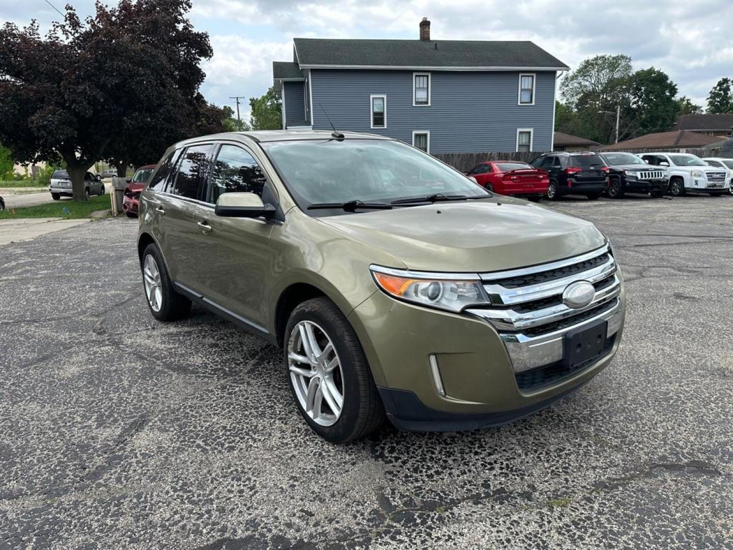 2013 GREEN FORD EDGE LIMITED (2FMDK4KC0DB) with an 3.5L engine, Automatic transmission, located at 1708 Broadway, Rockford, IL, 61104, (815) 397-5010, 42.252522, -89.069359 - Photo#1
