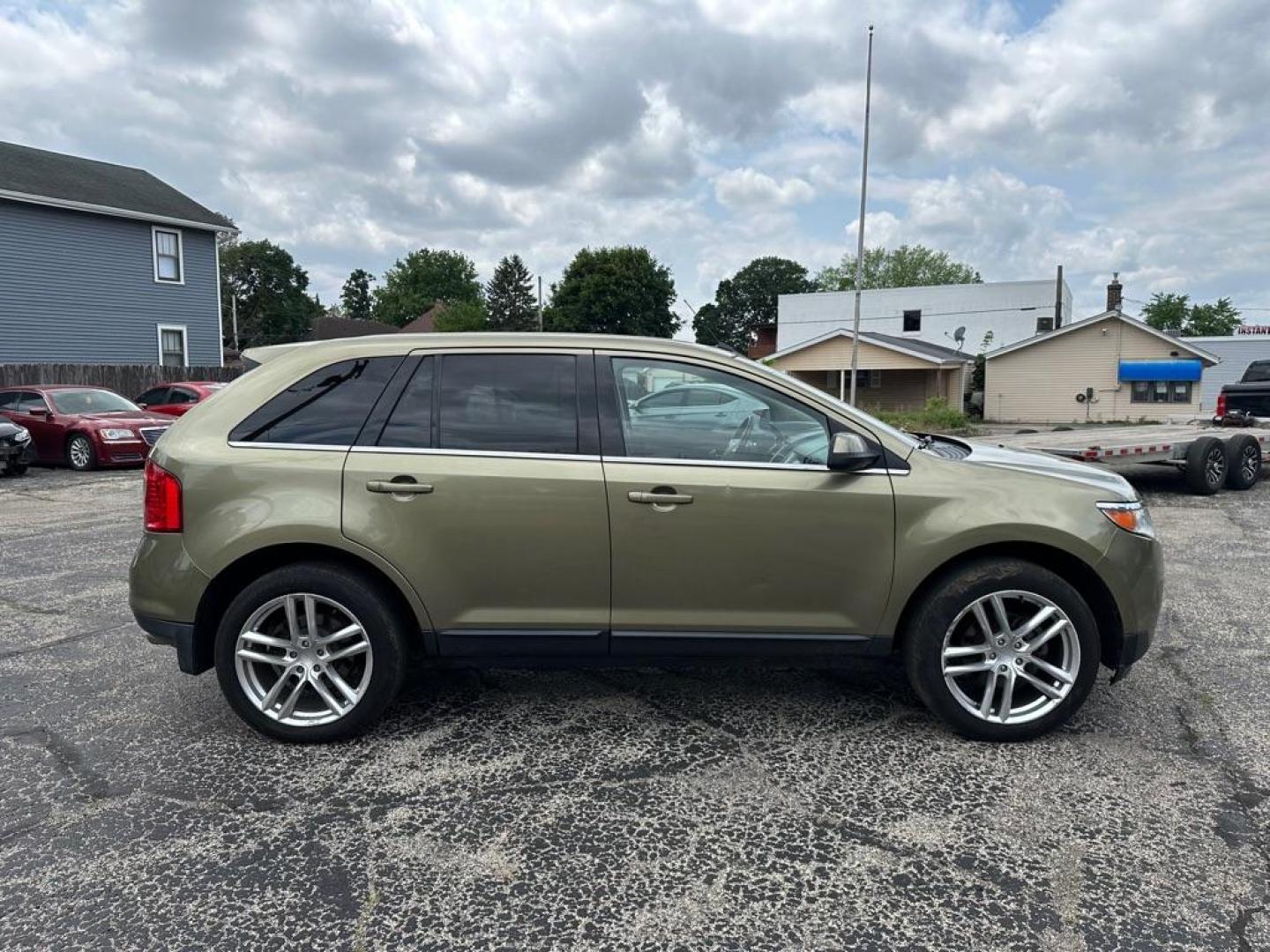 2013 GREEN FORD EDGE LIMITED (2FMDK4KC0DB) with an 3.5L engine, Automatic transmission, located at 1708 Broadway, Rockford, IL, 61104, (815) 397-5010, 42.252522, -89.069359 - Photo#2