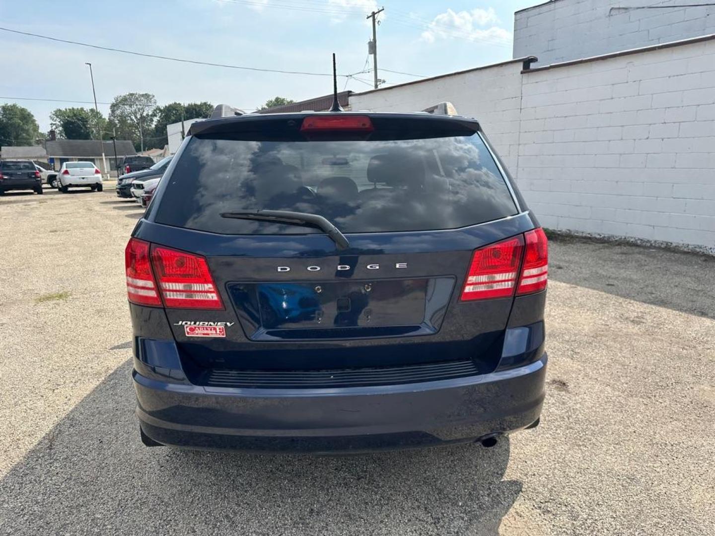 2017 BLUE DODGE JOURNEY SE (3C4PDCAB0HT) with an 2.4L engine, Automatic transmission, located at 1708 Broadway, Rockford, IL, 61104, (815) 397-5010, 42.252522, -89.069359 - Photo#5