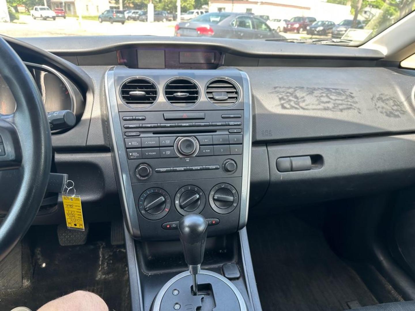 2011 BLACK MAZDA CX-7 (JM3ER2A53B0) with an 2.5L engine, Automatic transmission, located at 1708 Broadway, Rockford, IL, 61104, (815) 397-5010, 42.252522, -89.069359 - Photo#13