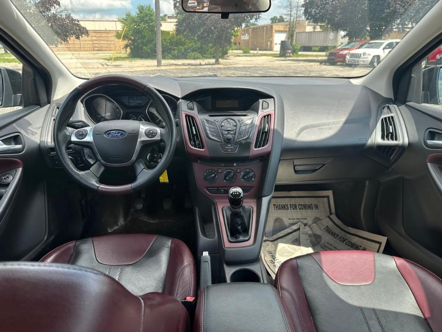 2012 BLACK FORD FOCUS SE (1FAHP3F2XCL) with an 2.0L engine, Automatic transmission, located at 1708 Broadway, Rockford, IL, 61104, (815) 397-5010, 42.252522, -89.069359 - Photo#8
