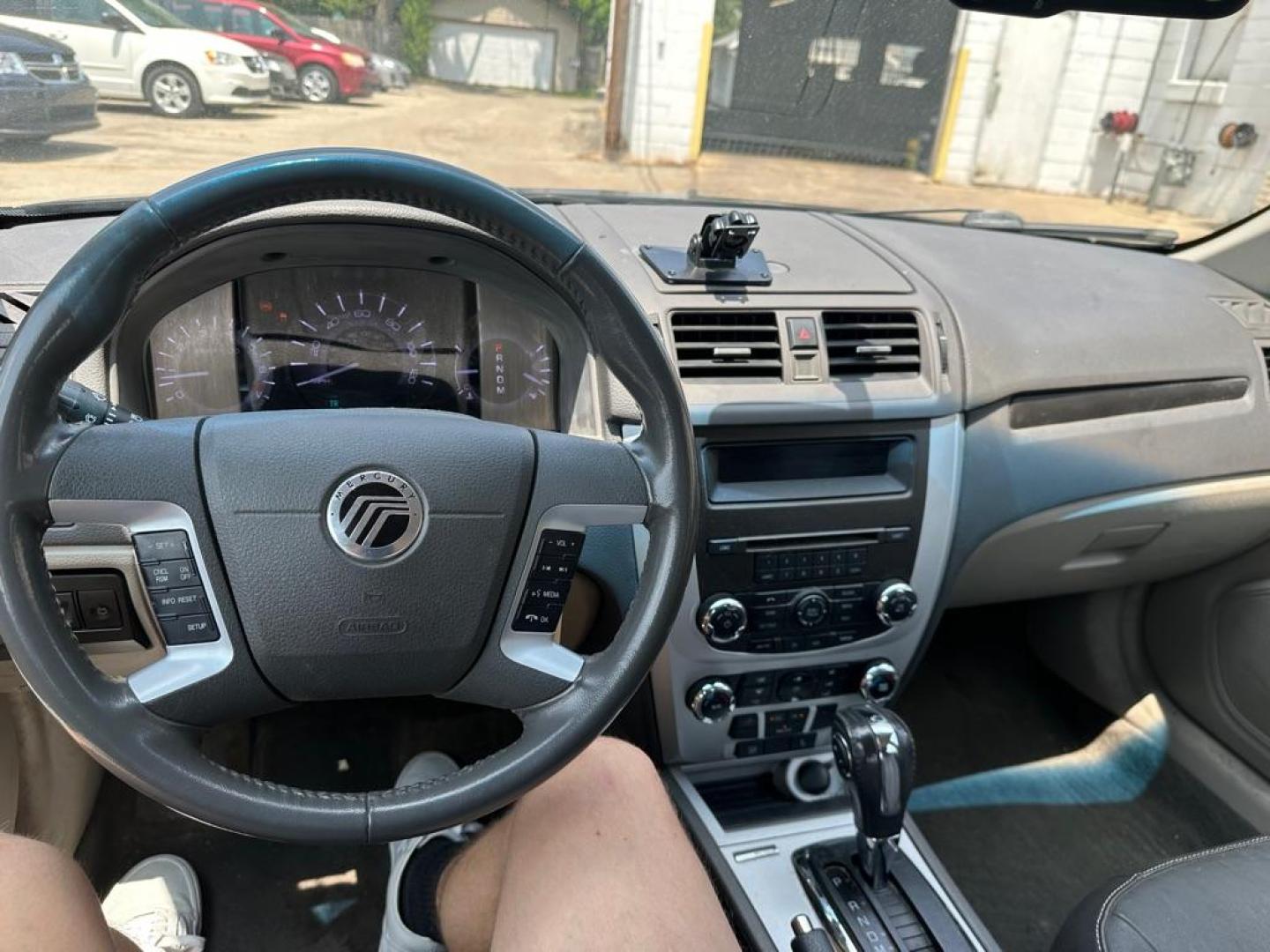 2011 BLACK MERCURY MILAN PREMIER (3MEHM0JG4BR) with an 3.0L engine, Automatic transmission, located at 1708 Broadway, Rockford, IL, 61104, (815) 397-5010, 42.252522, -89.069359 - Photo#13