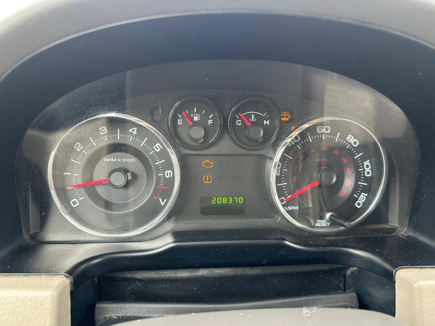 2007 RED FORD EDGE SE (2FMDK46C17B) with an 3.5L engine, Automatic transmission, located at 1708 Broadway, Rockford, IL, 61104, (815) 397-5010, 42.252522, -89.069359 - Photo#10