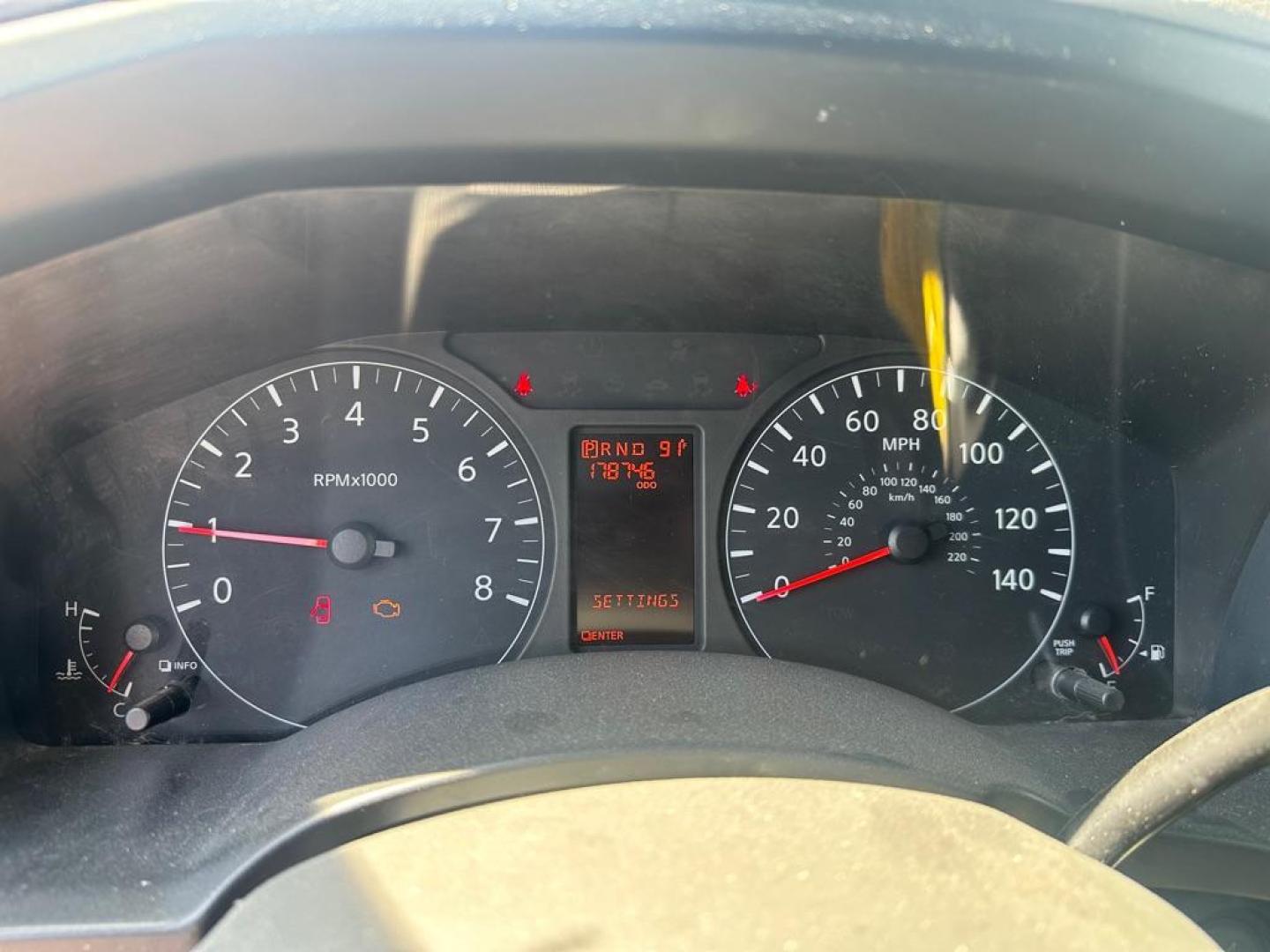 2013 WHITE NISSAN NV 2500 (1N6BF0LX0DN) with an 4.0L engine, Automatic transmission, located at 1708 Broadway, Rockford, IL, 61104, (815) 397-5010, 42.252522, -89.069359 - Photo#10