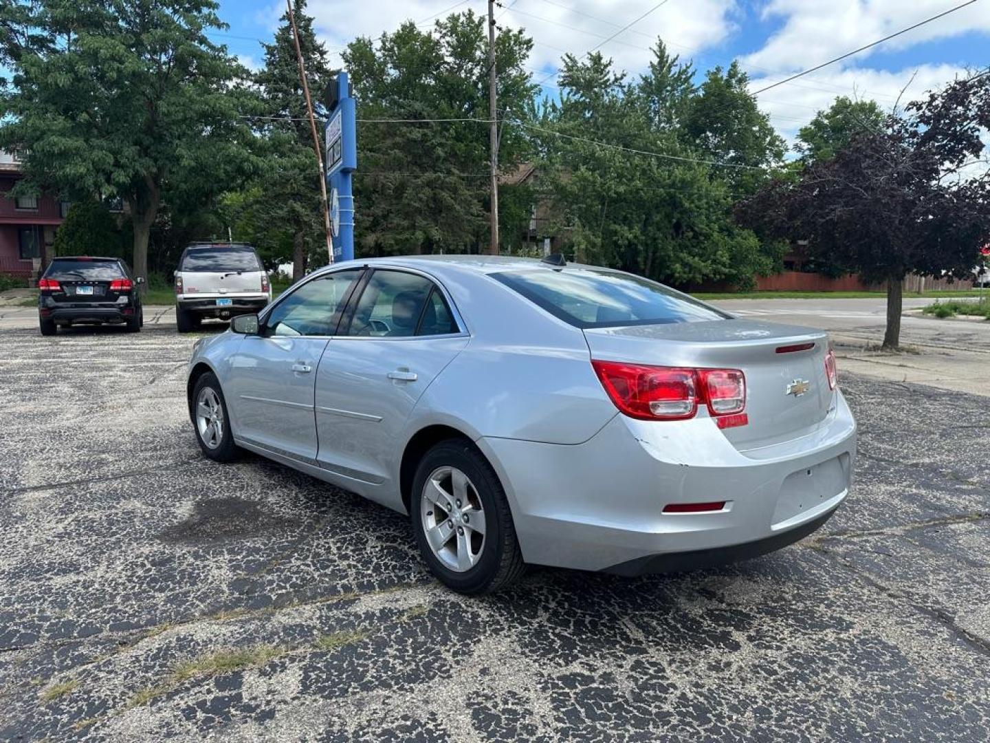 2013 SILVER CHEVROLET MALIBU LS (1G11B5SA2DF) with an 2.5L engine, Automatic transmission, located at 1708 Broadway, Rockford, IL, 61104, (815) 397-5010, 42.252522, -89.069359 - Photo#2