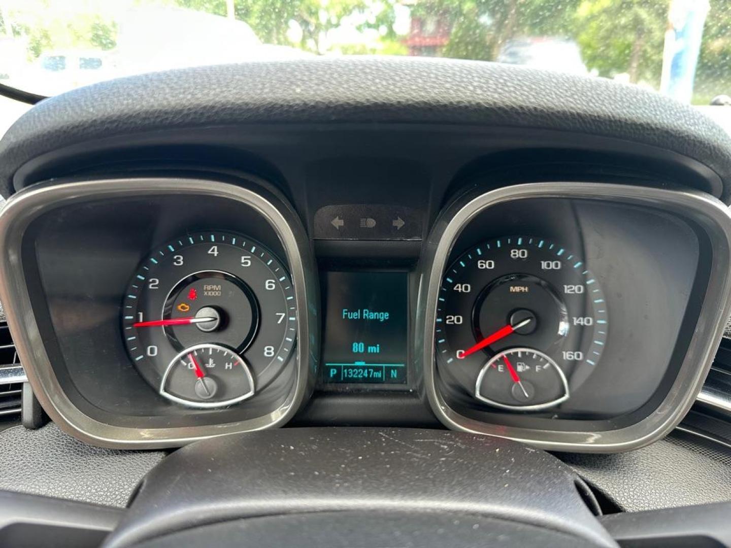 2013 SILVER CHEVROLET MALIBU LS (1G11B5SA2DF) with an 2.5L engine, Automatic transmission, located at 1708 Broadway, Rockford, IL, 61104, (815) 397-5010, 42.252522, -89.069359 - Photo#11