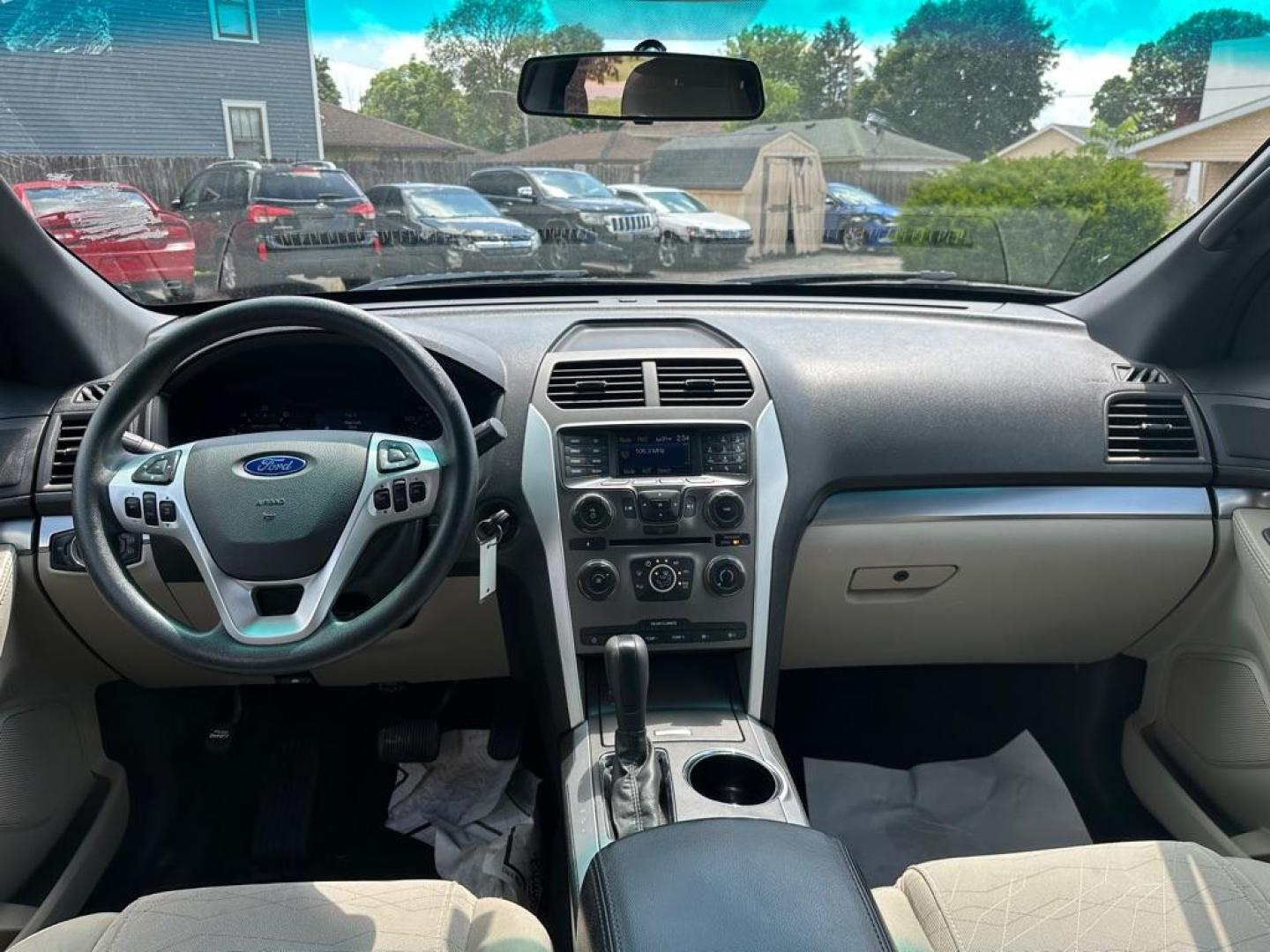 2011 BLUE FORD EXPLORER (1FMHK8B80BG) with an 3.5L engine, Automatic transmission, located at 1708 Broadway, Rockford, IL, 61104, (815) 397-5010, 42.252522, -89.069359 - Photo#9
