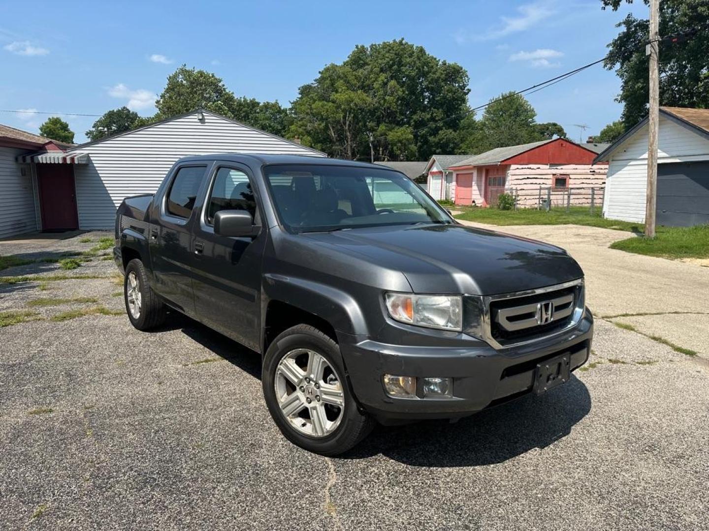 2011 GRAY HONDA RIDGELINE RTL (5FPYK1F53BB) with an 3.5L engine, Automatic transmission, located at 1708 Broadway, Rockford, IL, 61104, (815) 397-5010, 42.252522, -89.069359 - Photo#6