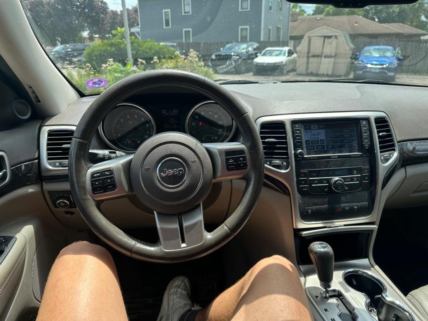 2011 BLUE JEEP GRAND CHEROKEE LAREDO (1J4RR4GGXBC) with an 3.6L engine, Automatic transmission, located at 1708 Broadway, Rockford, IL, 61104, (815) 397-5010, 42.252522, -89.069359 - Photo#12
