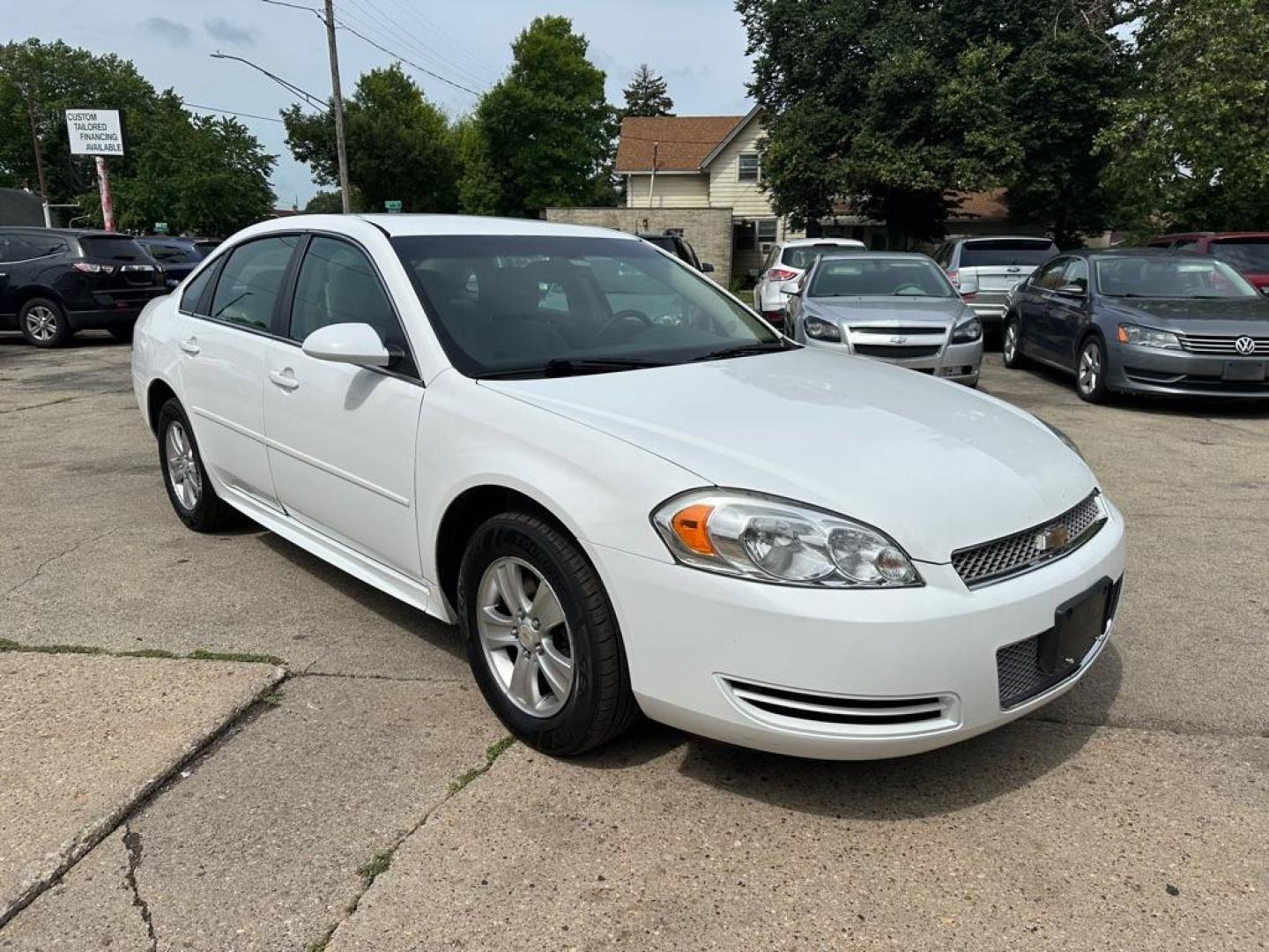 2014 WHITE CHEVROLET IMPALA LIMITED LS (2G1WA5E37E1) with an 3.6L engine, Automatic transmission, located at 1708 Broadway, Rockford, IL, 61104, (815) 397-5010, 42.252522, -89.069359 - Photo#1