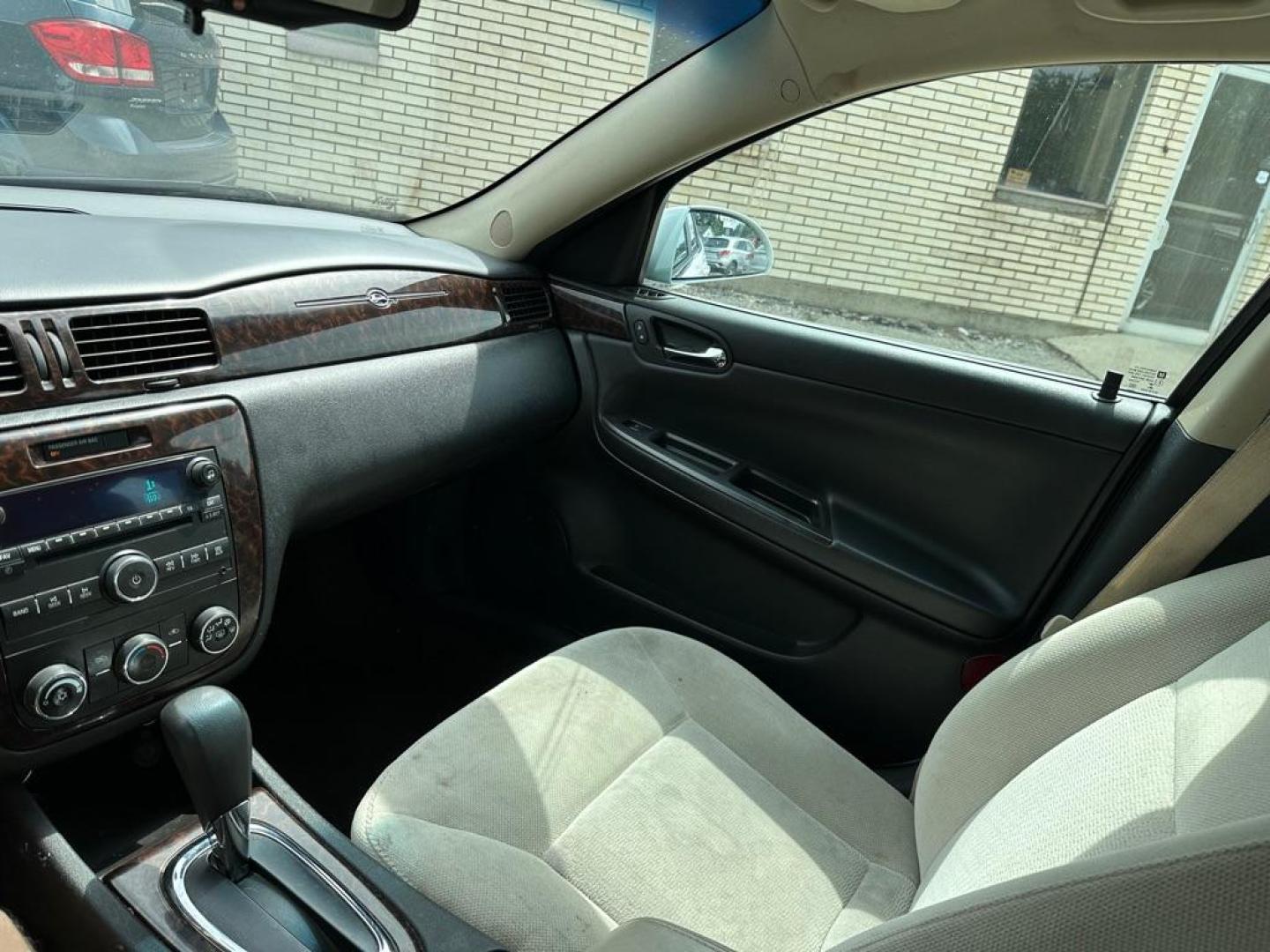 2014 WHITE CHEVROLET IMPALA LIMITED LS (2G1WA5E37E1) with an 3.6L engine, Automatic transmission, located at 1708 Broadway, Rockford, IL, 61104, (815) 397-5010, 42.252522, -89.069359 - Photo#11
