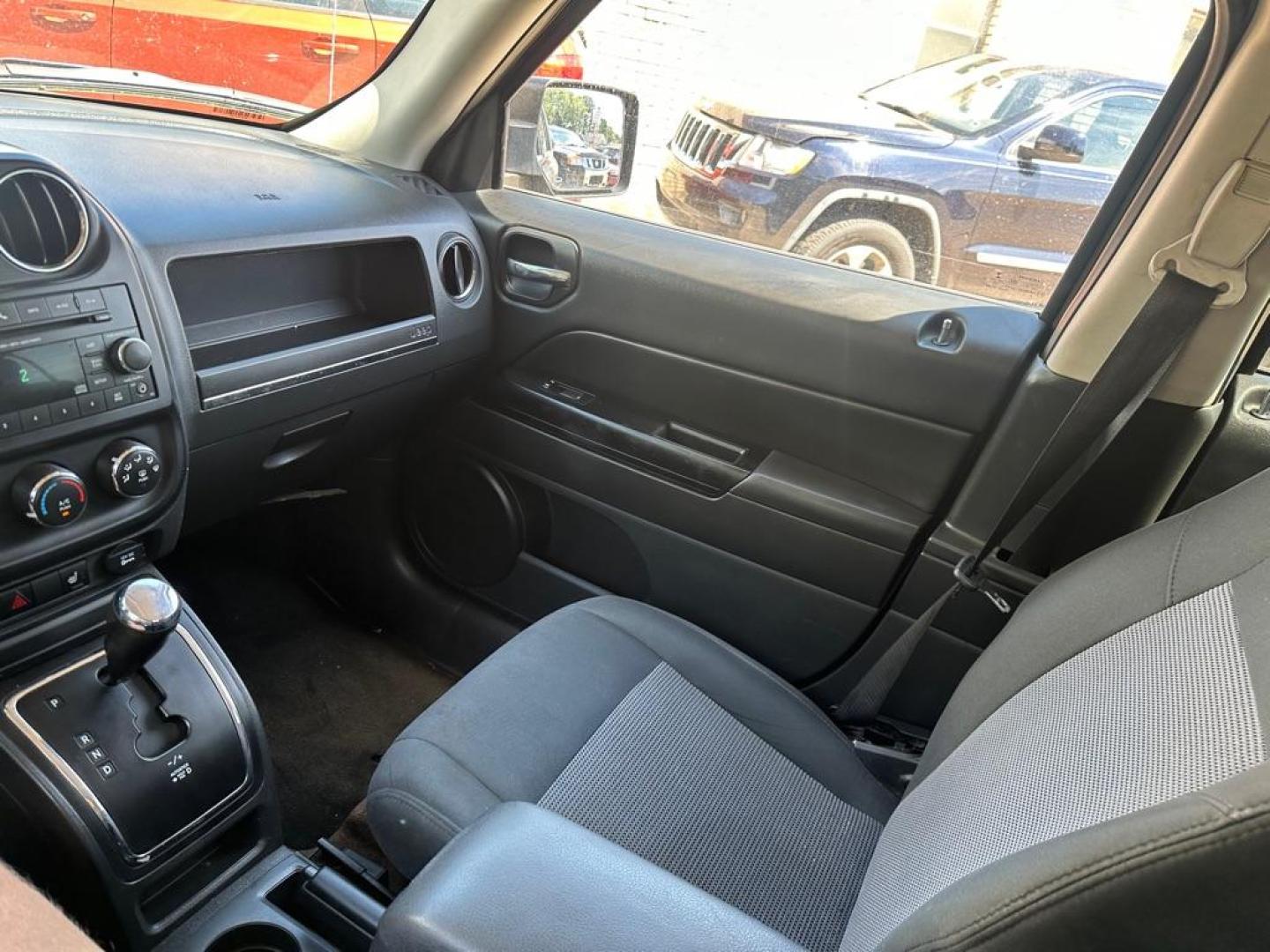 2014 GRAY JEEP PATRIOT LATITUDE (1C4NJRFB0ED) with an 2.4L engine, Continuously Variable transmission, located at 1708 Broadway, Rockford, IL, 61104, (815) 397-5010, 42.252522, -89.069359 - Photo#10