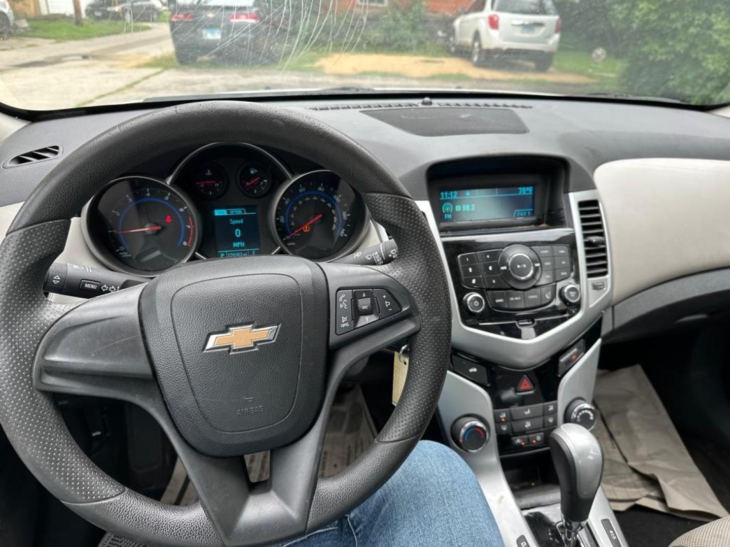 2016 SILVER CHEVROLET CRUZE LIMITED LS (1G1PC5SH2G7) with an 1.8L engine, Automatic transmission, located at 1708 Broadway, Rockford, IL, 61104, (815) 397-5010, 42.252522, -89.069359 - Photo#11
