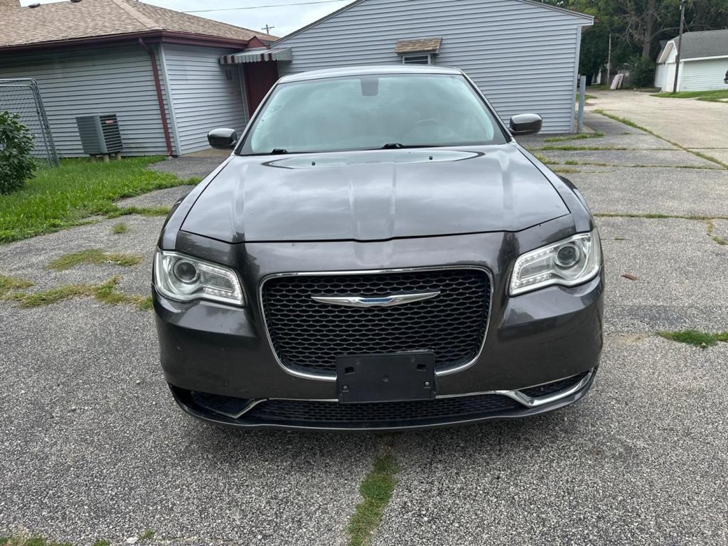 2015 GRAY CHRYSLER 300 LIMITED (2C3CCAAG8FH) with an 3.6L engine, Automatic transmission, located at 1708 Broadway, Rockford, IL, 61104, (815) 397-5010, 42.252522, -89.069359 - Photo#1