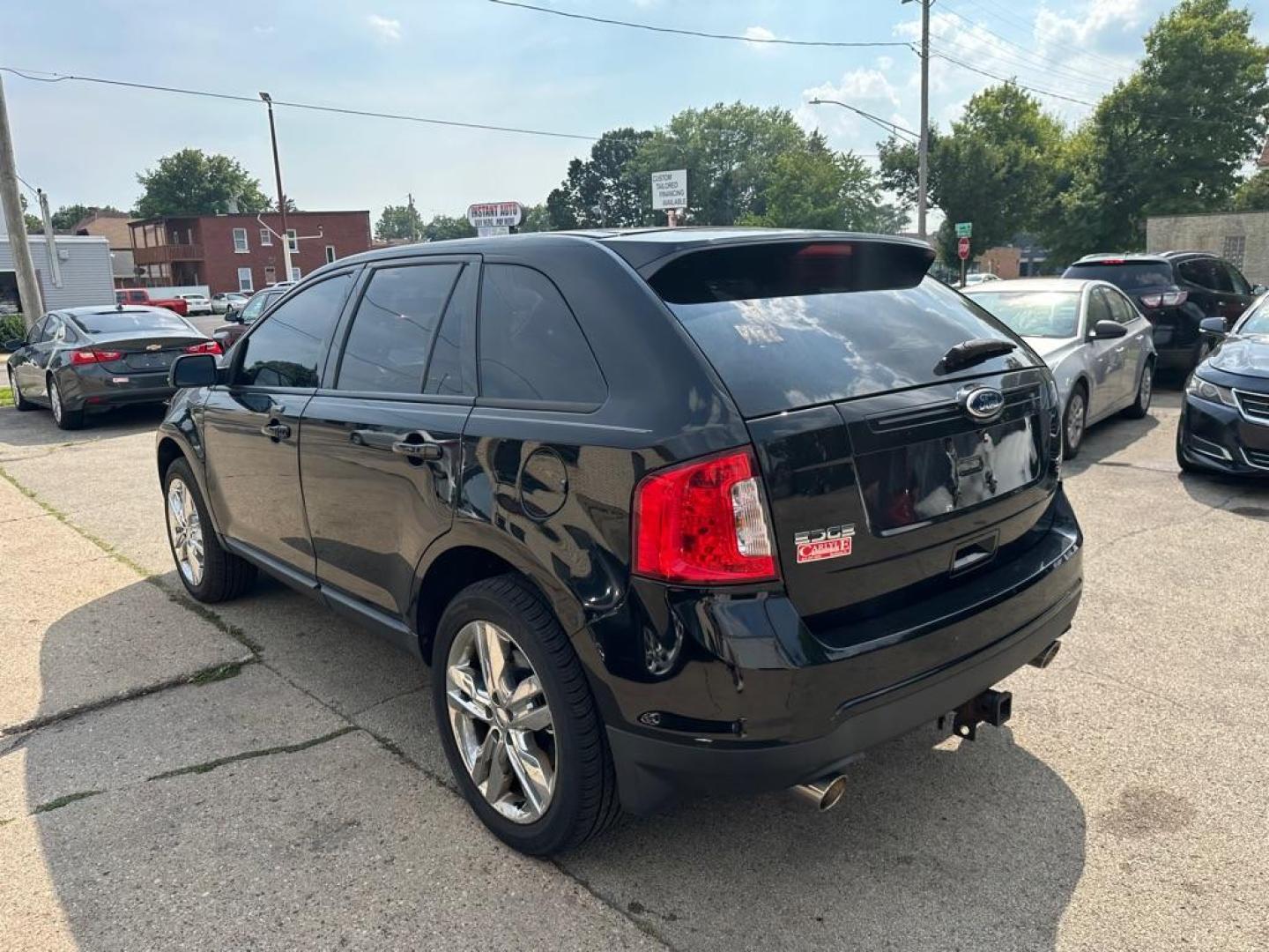 2012 BLACK FORD EDGE SEL (2FMDK4JC1CB) with an 3.5L engine, Automatic transmission, located at 1708 Broadway, Rockford, IL, 61104, (815) 397-5010, 42.252522, -89.069359 - Photo#6