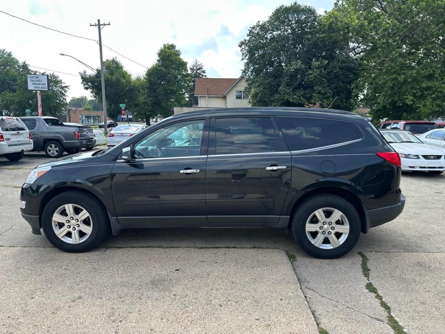 2010 BLACK CHEVROLET TRAVERSE LT (1GNLVGED1AJ) with an 3.6L engine, Automatic transmission, located at 1708 Broadway, Rockford, IL, 61104, (815) 397-5010, 42.252522, -89.069359 - Photo#7