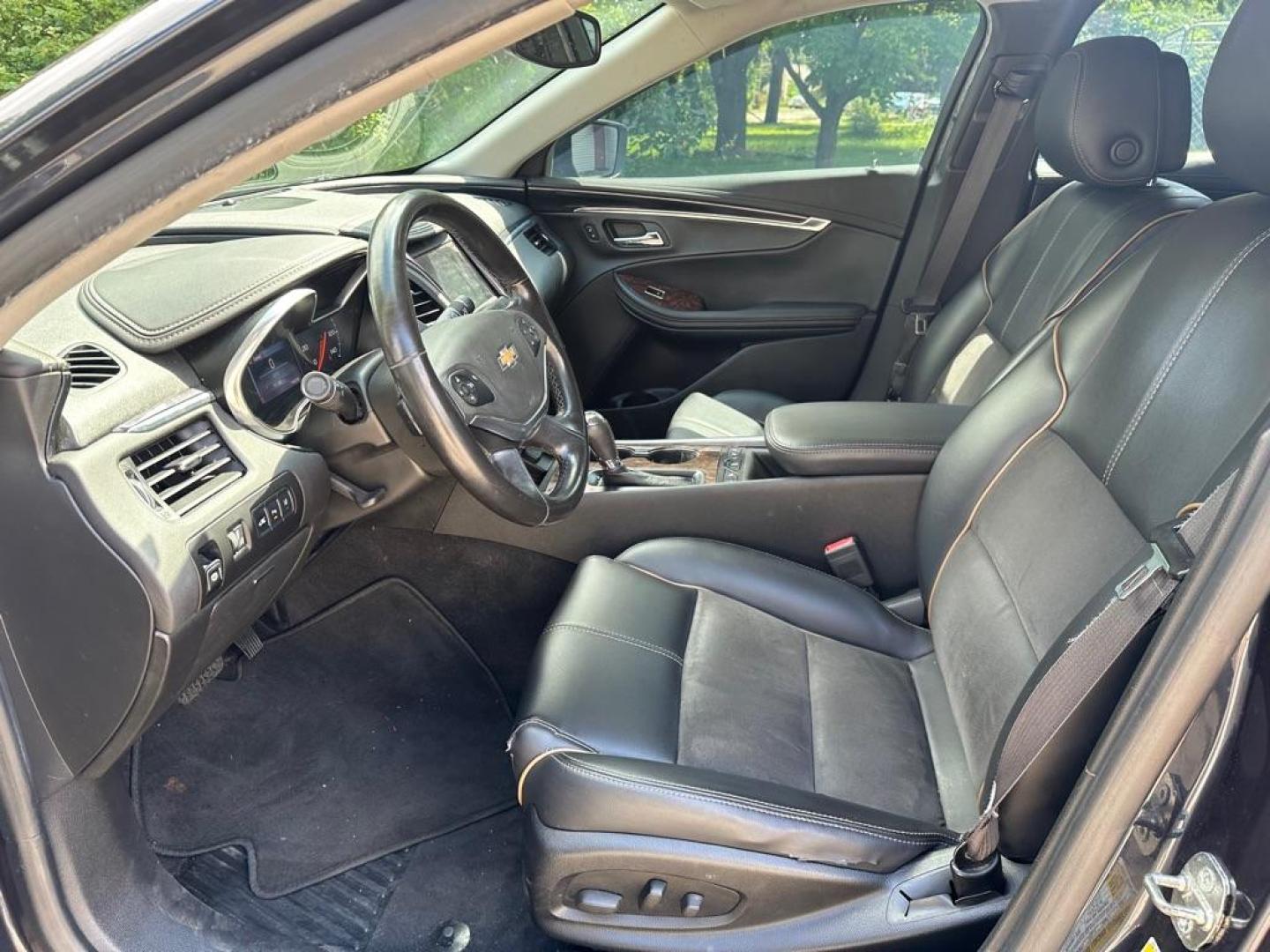 2014 BLUE CHEVROLET IMPALA LT (2G1125S38E9) with an 3.6L engine, Automatic transmission, located at 1708 Broadway, Rockford, IL, 61104, (815) 397-5010, 42.252522, -89.069359 - Photo#11