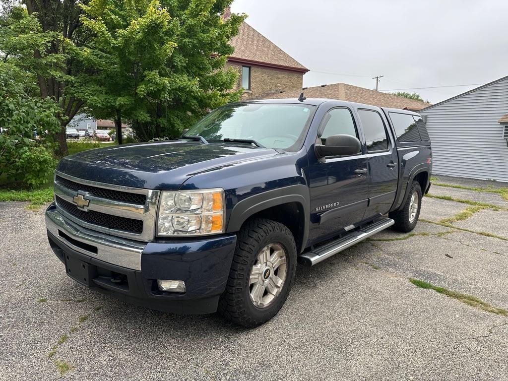 photo of 2011 CHEVROLET SILVERADO 1500 LT