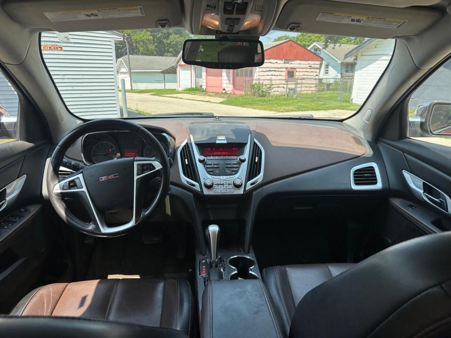 2011 RED GMC TERRAIN SLT (2CTFLXE50B6) with an 3.0L engine, Automatic transmission, located at 1708 Broadway, Rockford, IL, 61104, (815) 397-5010, 42.252522, -89.069359 - Photo#8