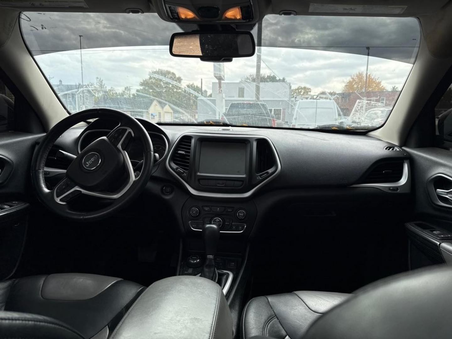 2014 BLACK JEEP CHEROKEE LIMITED (1C4PJMDS7EW) with an 3.2L engine, Automatic transmission, located at 1708 Broadway, Rockford, IL, 61104, (815) 397-5010, 42.252522, -89.069359 - Photo#1