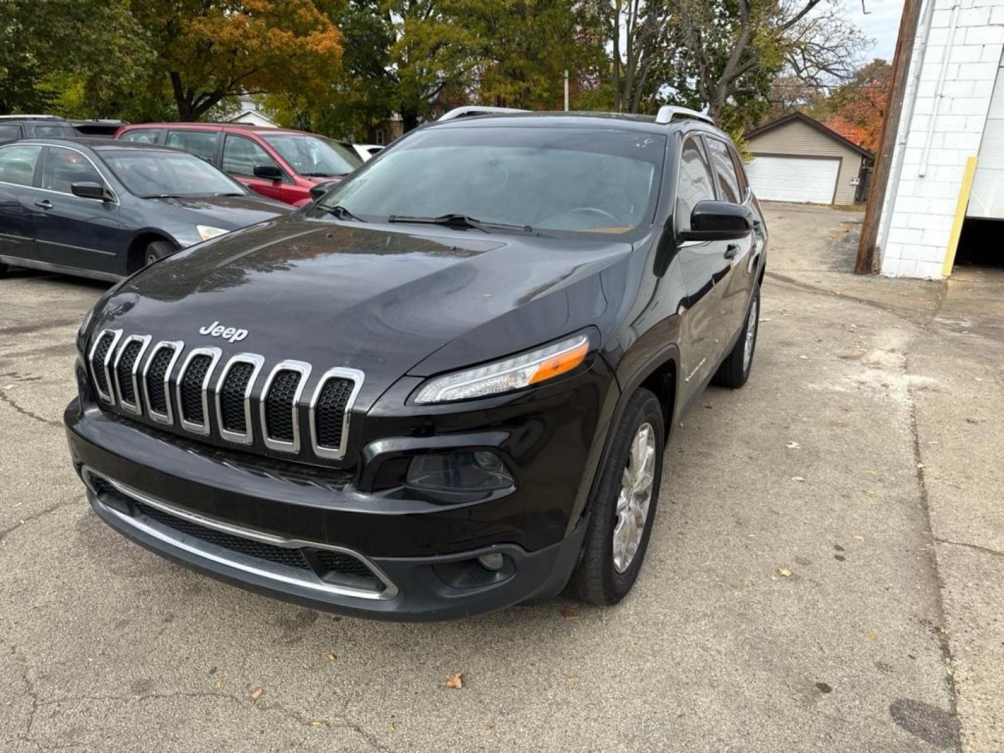 2014 BLACK JEEP CHEROKEE LIMITED (1C4PJMDS7EW) with an 3.2L engine, Automatic transmission, located at 1708 Broadway, Rockford, IL, 61104, (815) 397-5010, 42.252522, -89.069359 - Photo#9