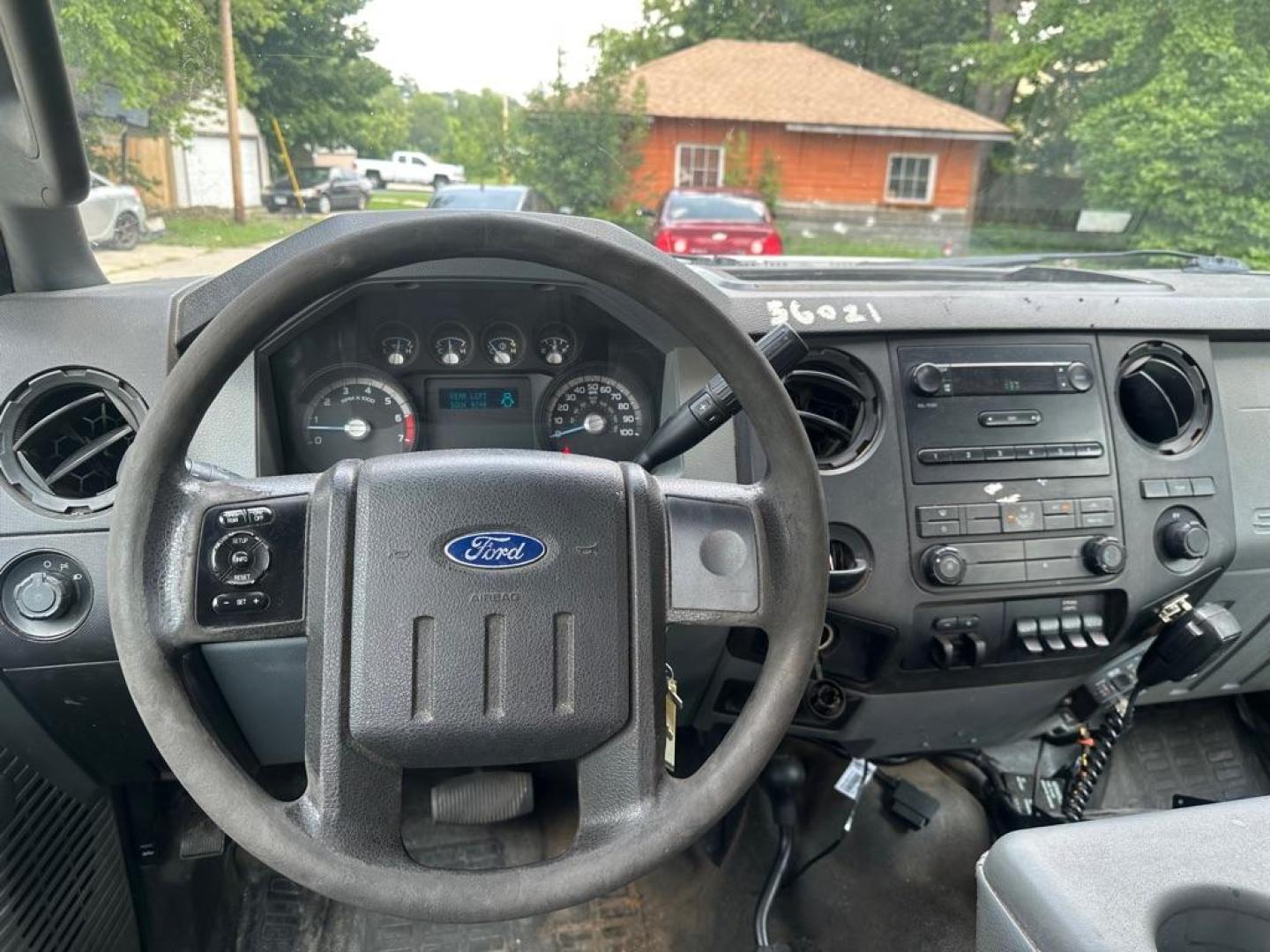 2012 WHITE FORD F350 SUPER DUTY (1FD8W3H62CE) with an 6.2L engine, Automatic transmission, located at 1708 Broadway, Rockford, IL, 61104, (815) 397-5010, 42.252522, -89.069359 - Photo#10