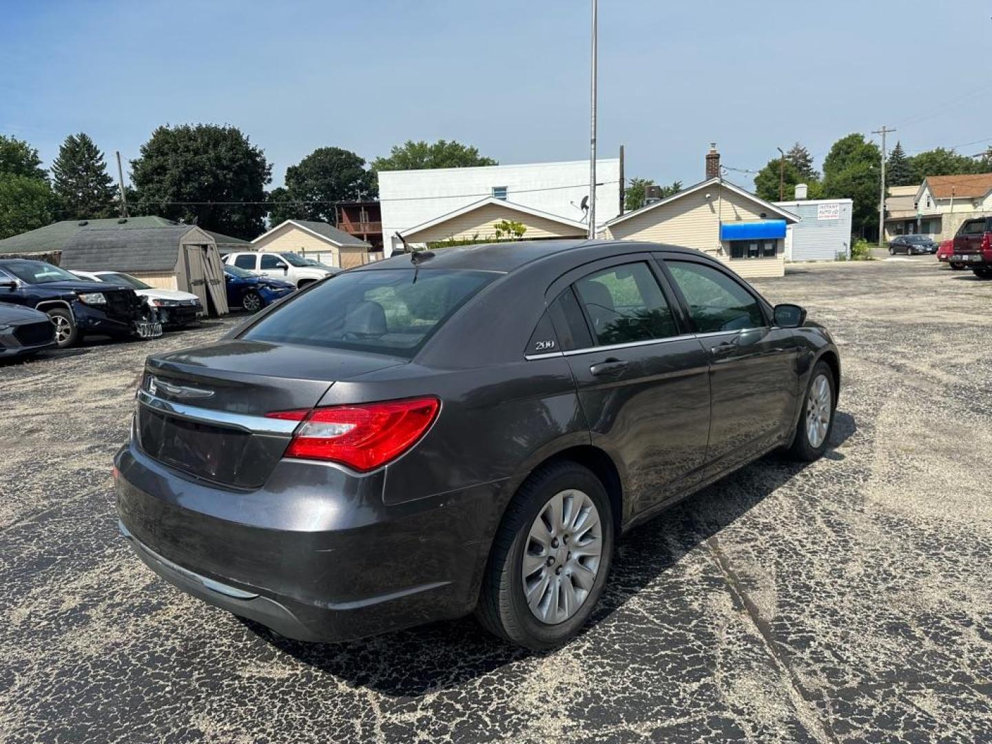 2014 GRAY CHRYSLER 200 LX (1C3CCBAB7EN) with an 2.4L engine, Automatic transmission, located at 1708 Broadway, Rockford, IL, 61104, (815) 397-5010, 42.252522, -89.069359 - Photo#3